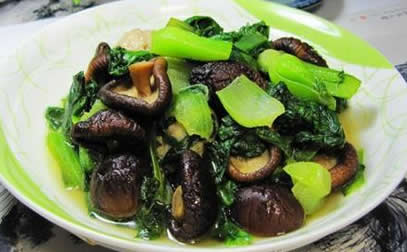 香菇是冬季防病味美保健的一道菜